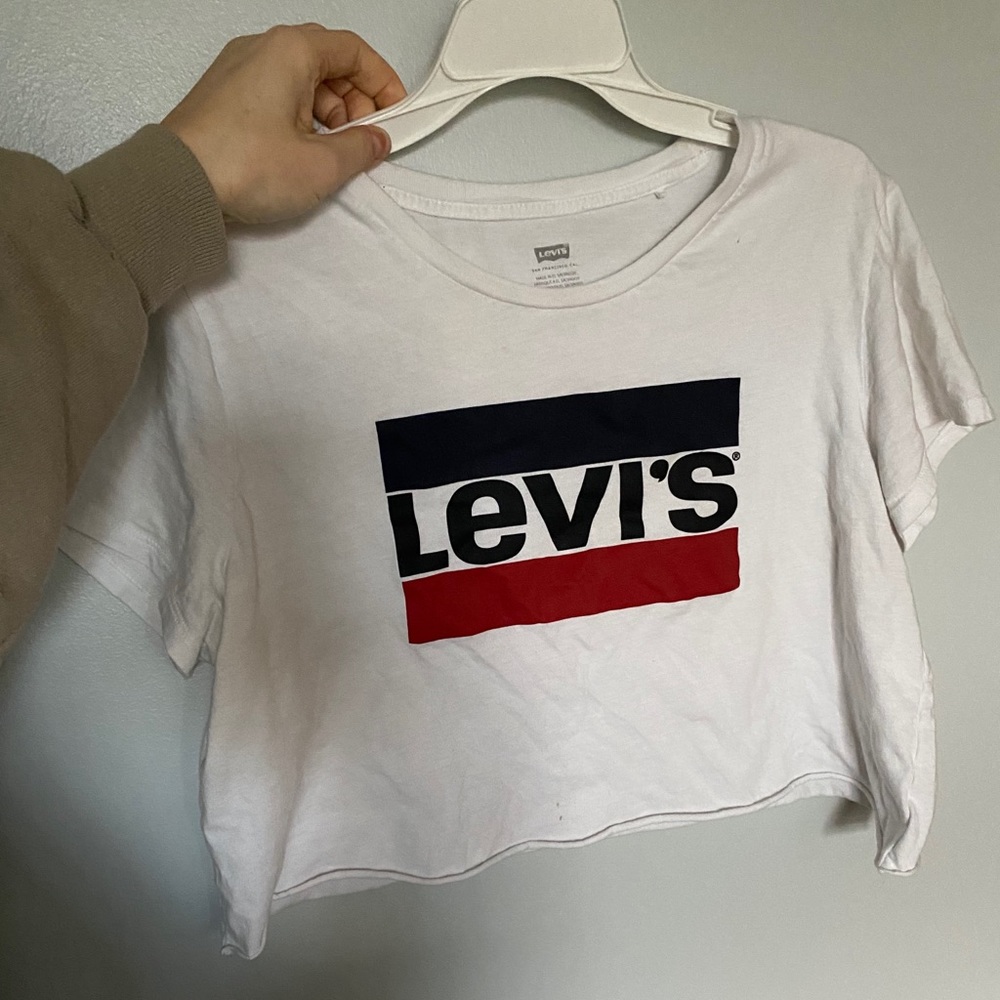 Graphic tee